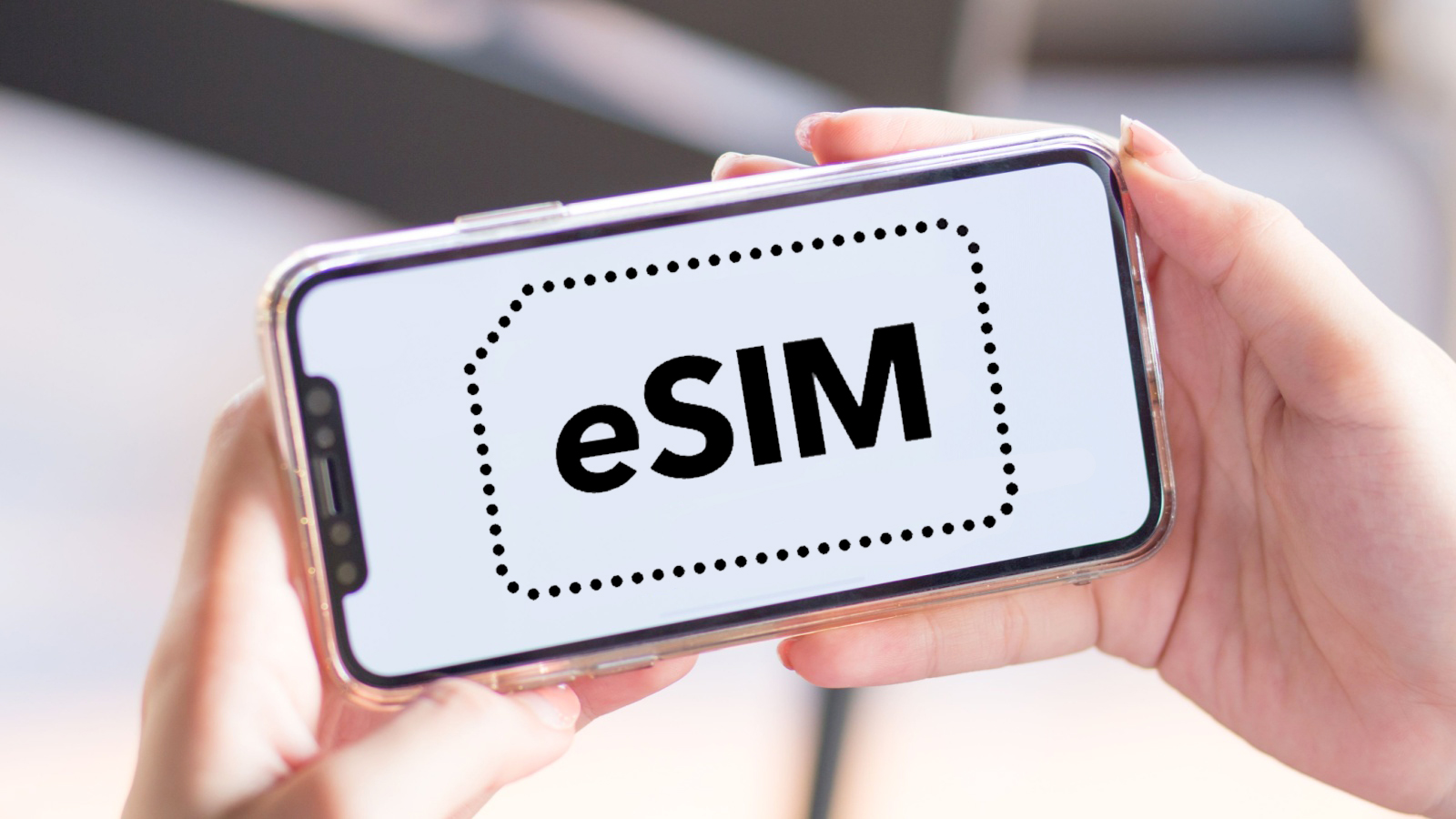 ¿Cómo transferir una eSIM a un iPhone?