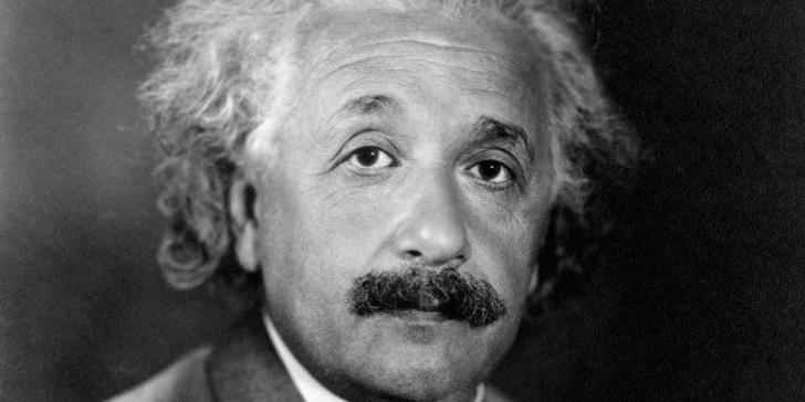 ¿Por qué la izquierda comienza a citar a Albert Einstein