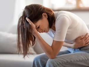 Emociones intensas: ¿por qué reacciona nuestro vientre?