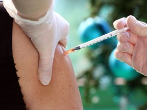 Covid-19: con el virus en aumento, ¿es necesario vacunarse?