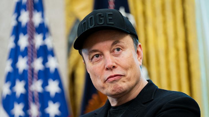 A petición de Elon Musk, cientos de funcionarios estadounidenses son