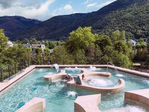 Bagnères-de-Luchon. Los termales se visten de oro en favor de