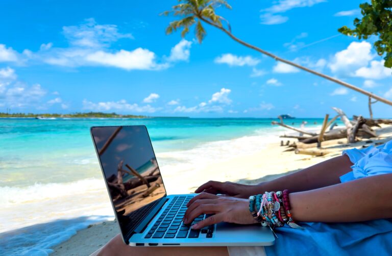 Co-working, cafés Wi-Fi: estos riesgos subestimados para los nómadas digitales