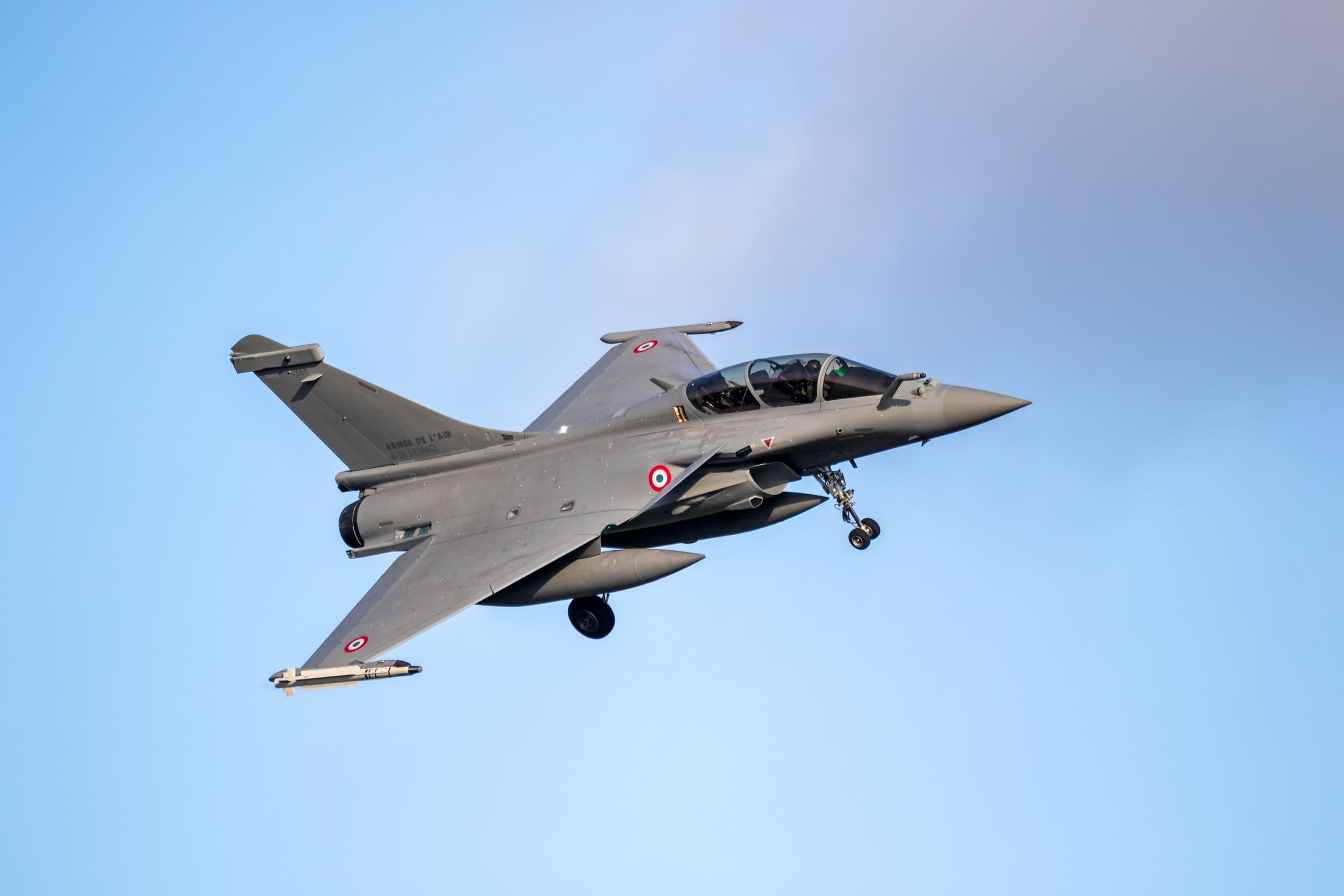 Cómo la Fuerza Aérea Francesa está practicando actualmente la guerra