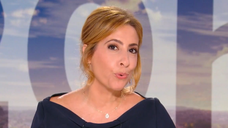Léa Salamé durante su presentación en France 2