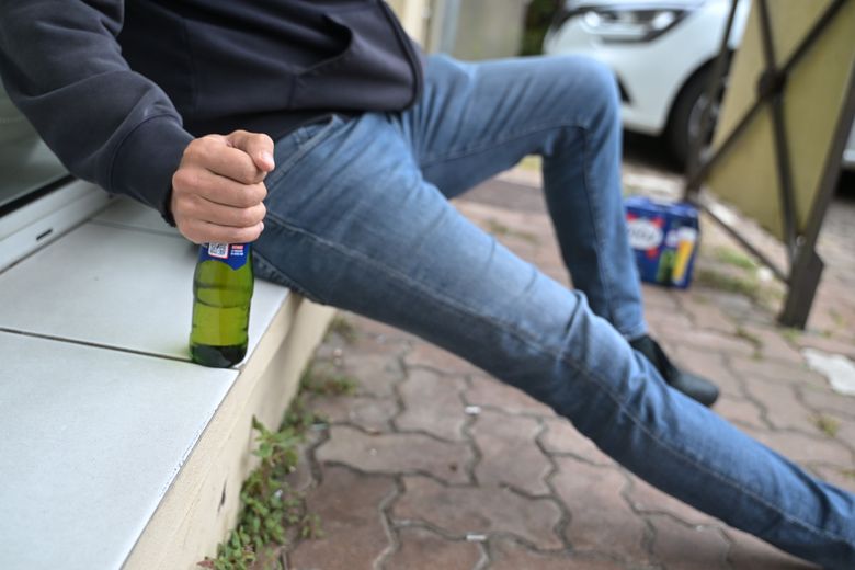 "Empieza a invadir la galería": el alcoholismo en la vía