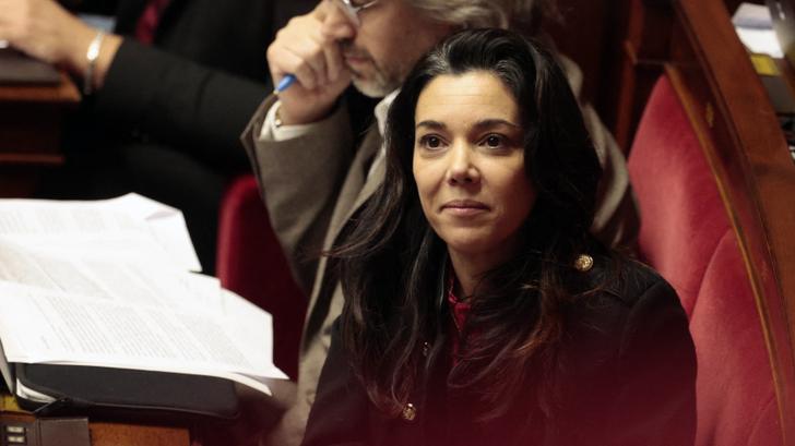 En París, la candidatura de Sophia Chikirou reaviva la batalla