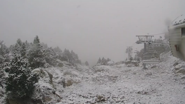 En los Alpes y los Pirineos, el otoño comienza y