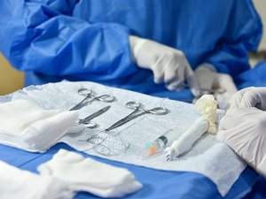Exámenes médicos muy dolorosos, ningún respeto por el consentimiento... el