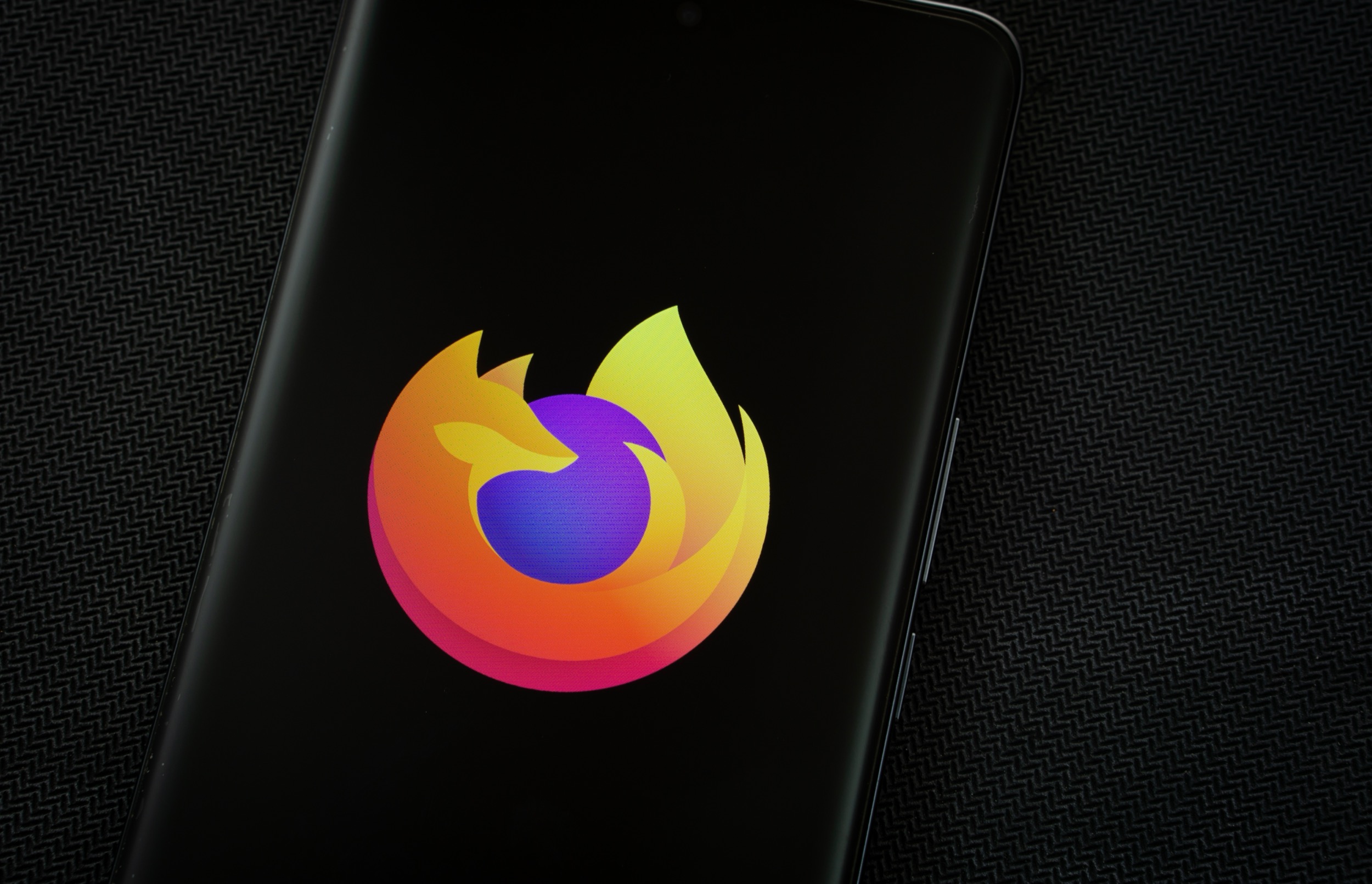 Firefox en iPhone activa una función de IA que nadie