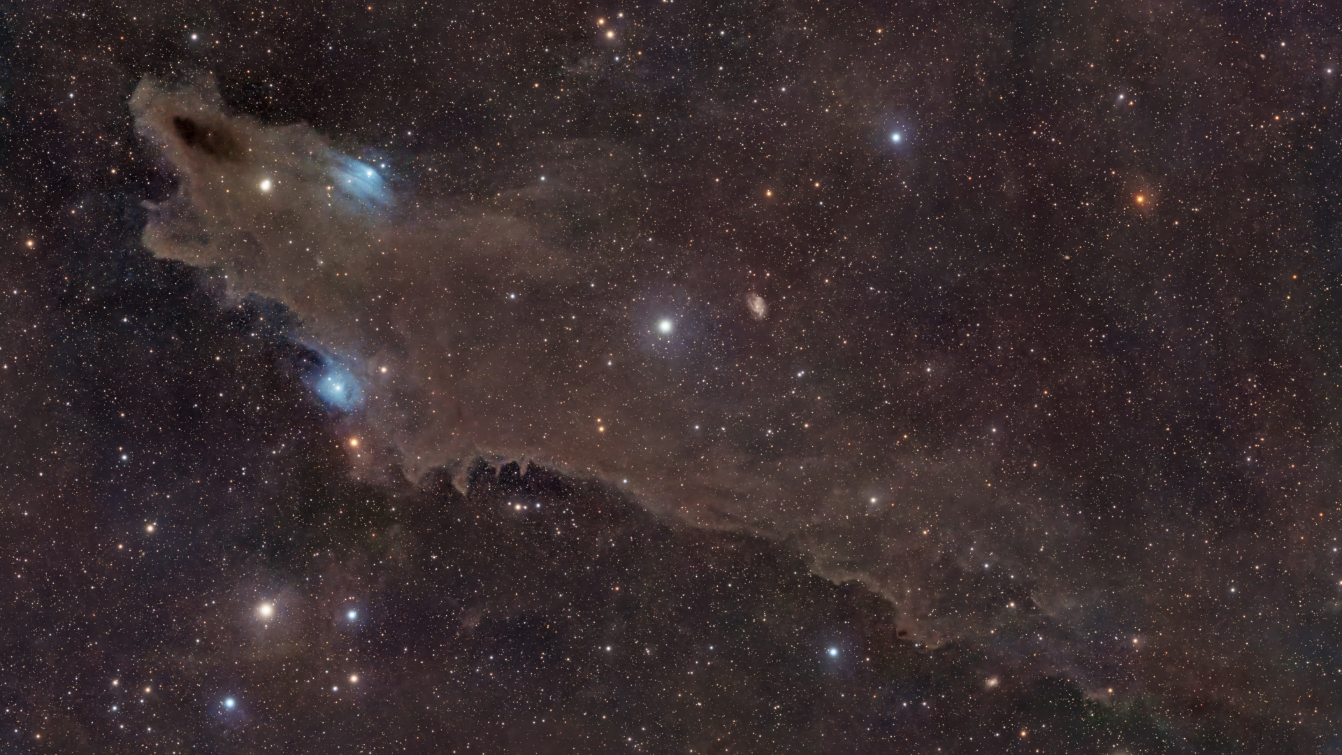 La boca abierta de un tiburón espacial capturada a 650