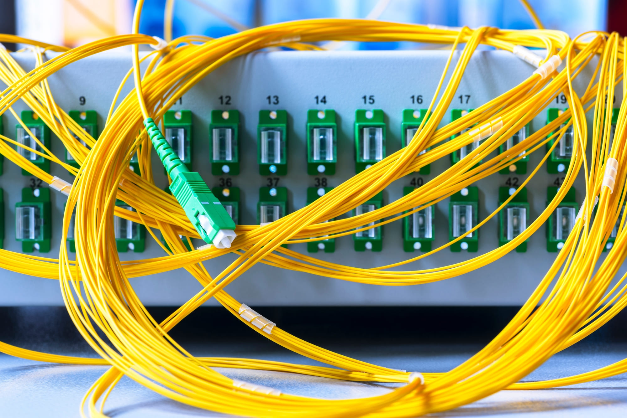 La fibra óptica hace un gran avance en las empresas