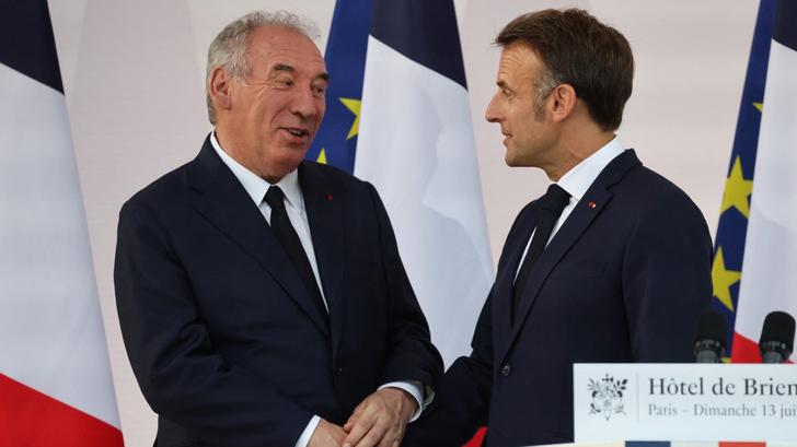 La popularidad de Macron y Bayrou aumenta antes de una