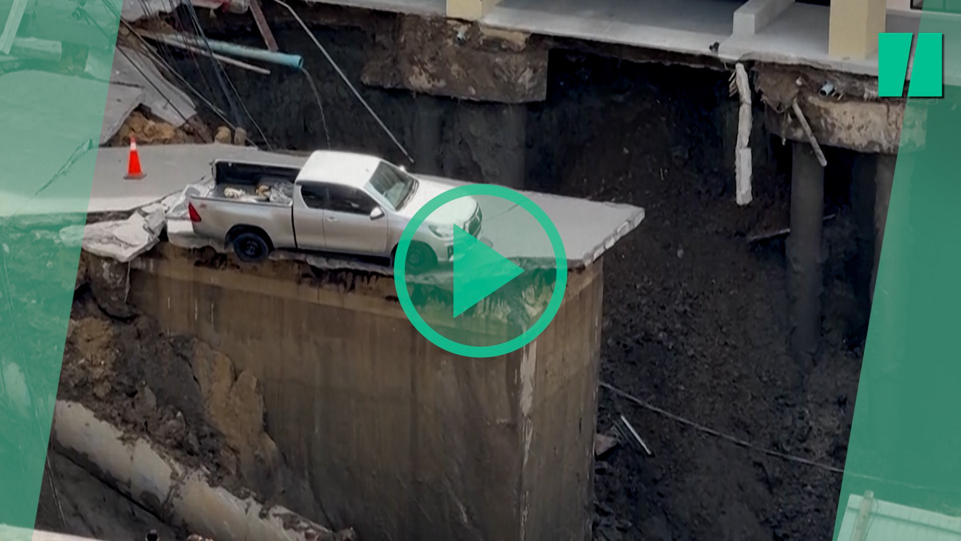 Las espectaculares imágenes de una carretera colapsando en pleno Bangkok.