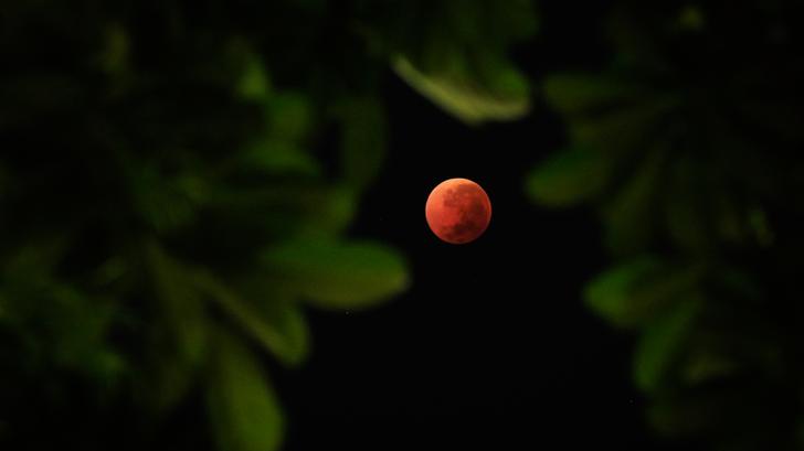 Las hermosas imágenes de la luna llena capturadas en Francia