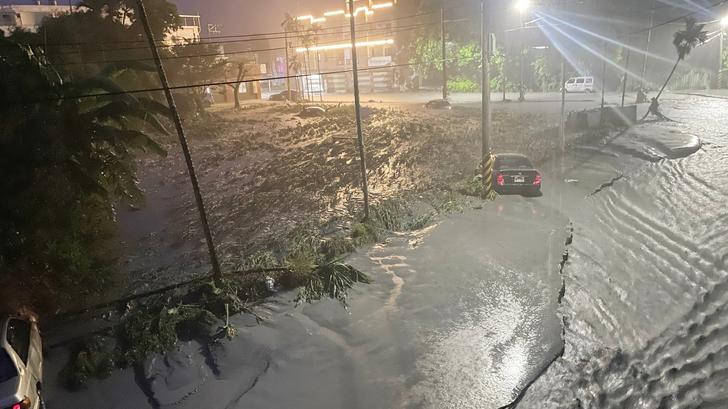 Las imágenes impactantes de la ruptura de una represa en