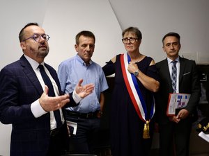 Los estudiantes de medicina deben salir al campo desde el