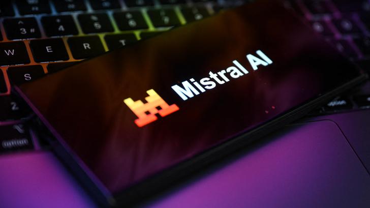 Mistral AI se convierte en la primera startup francesa valorada