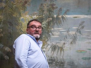 "Se sigue preguntando si no estaba esperando detrás de la