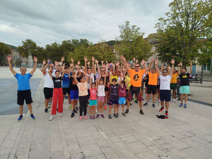 Todos a la pista para el Ekiden de Cahors.