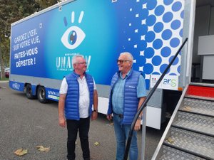 Un autobús oftalmológico en Auch ofrece un examen gratuito para