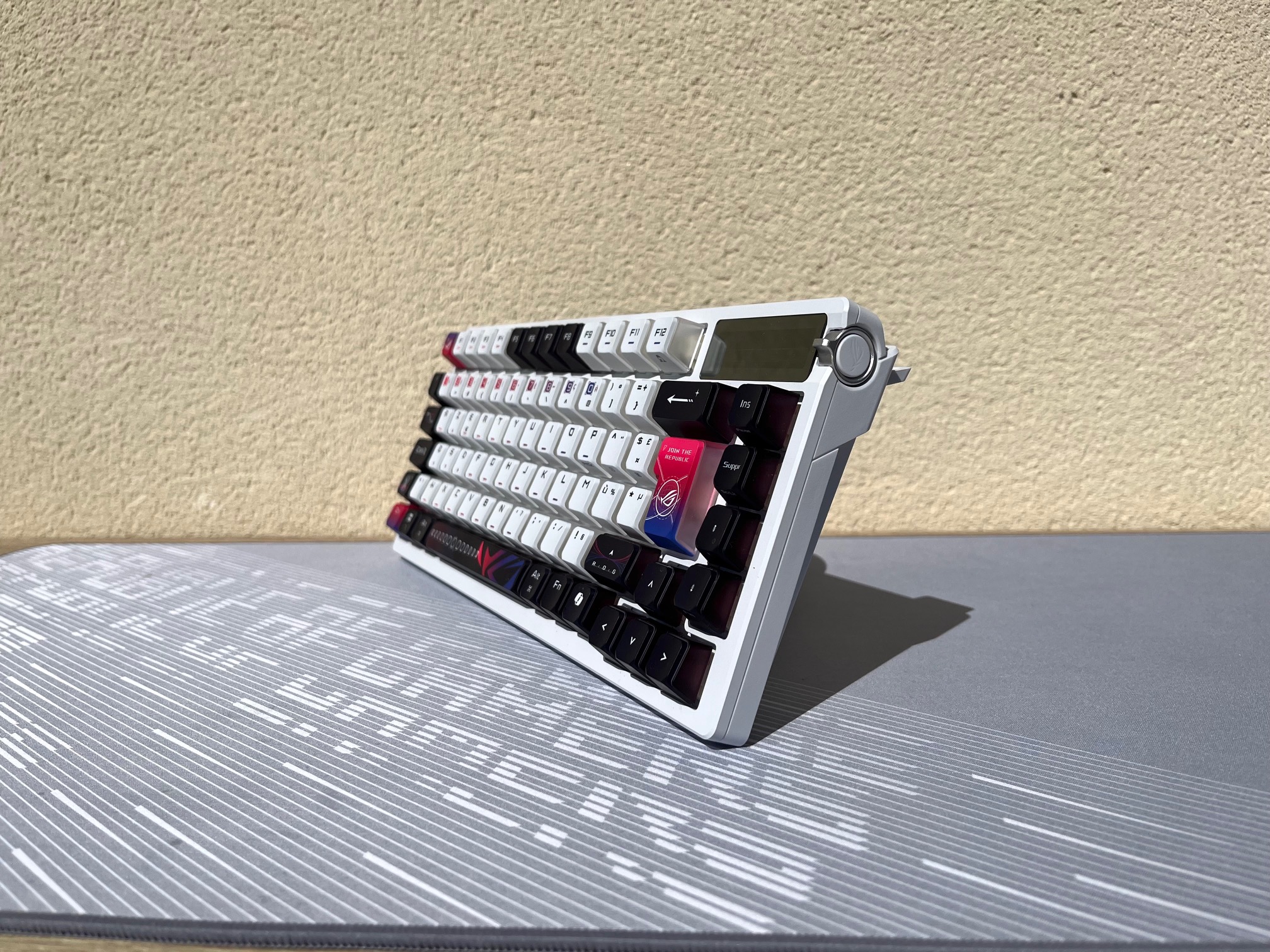 Un tacto suave para un teclado gamer premium.