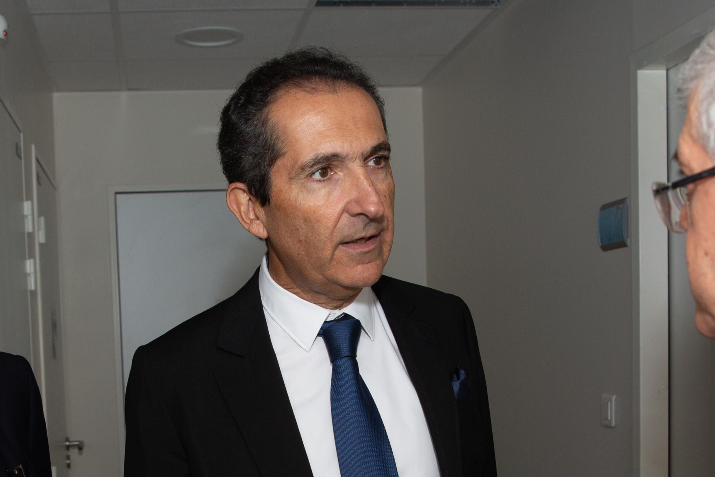 Vender SFR rápido o perder el control de Altice