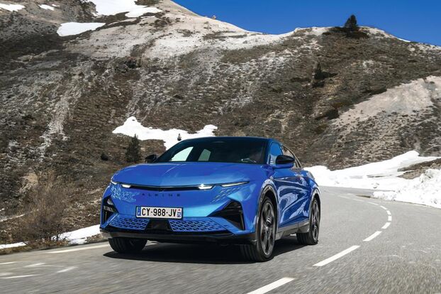 Alpine A390