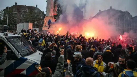 Aficionados de Maccabi Tel Aviv en una manifestación pro-Israel