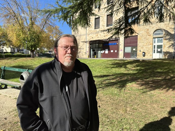Desierto médico: por qué este médico jubilado de 68 años
