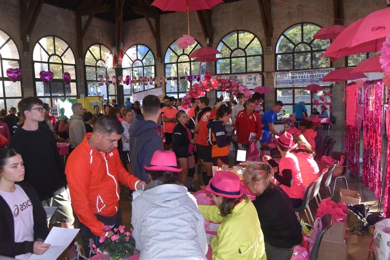 EN IMÁGENES. Octubre Rosa: récord de participación para la Villefranchoise.
