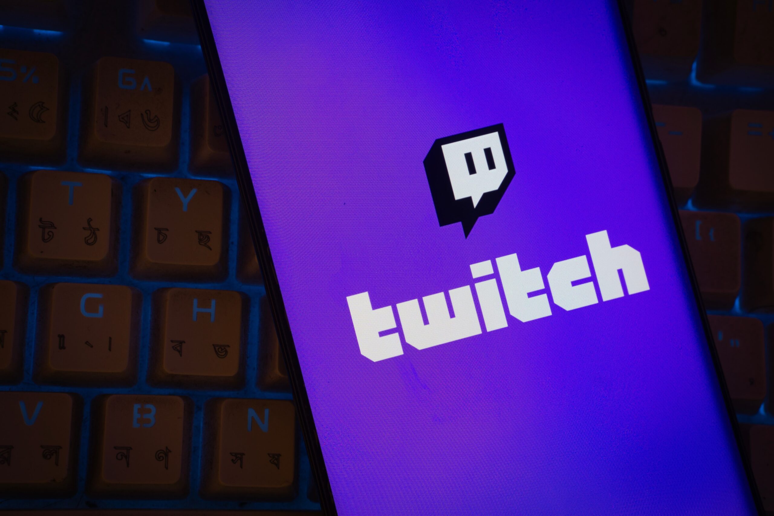 El efecto Kick: Twitch flexibiliza sus reglas sobre prohibiciones y