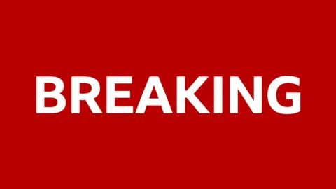 Ex-árbitro de la Premier League David Coote admite delito de