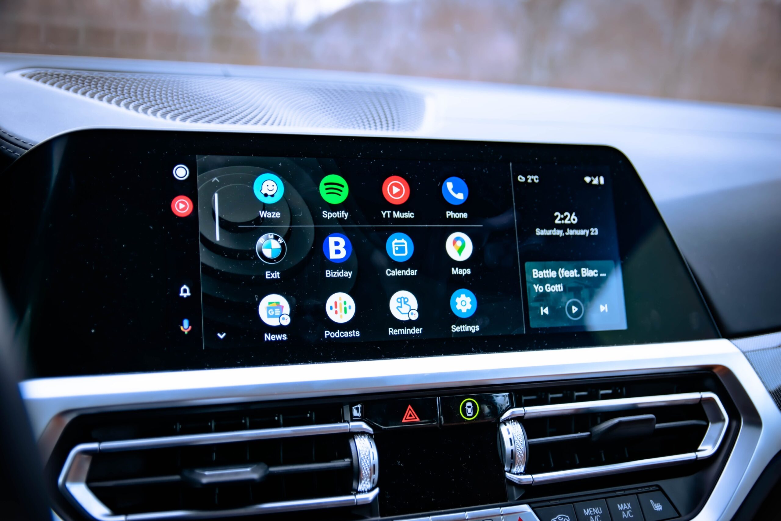 Google añade 2 funciones muy útiles a Android Auto.