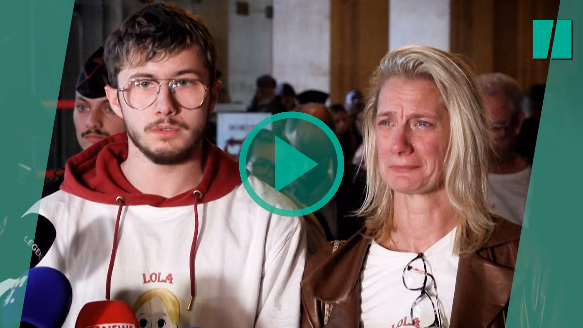 La emoción de la madre y del hermano de Lola