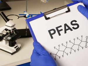PFAS: los contaminantes eternos insuficientemente vigilados en Francia