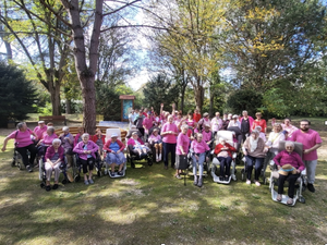 Para "Octubre rosa", una marcha solidaria en el hospital de
