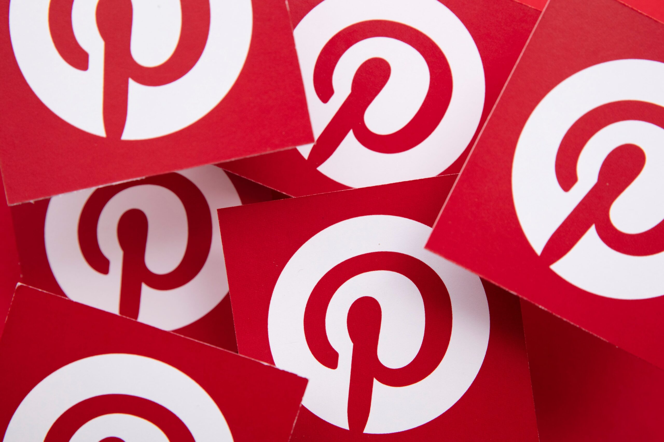 Pinterest quiere combatir la IA con la IA.