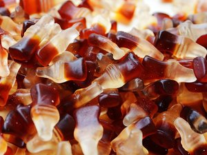 Se tragó 3 kilos de caramelos Haribo y estuvo al