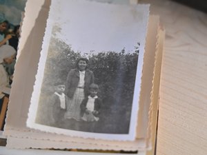Separados al nacer, dos hermanos se reencuentran 57 años después