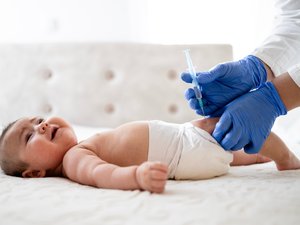 Virus invernales: la bronquiolitis avanza, la vacunación antigripal se intensifica.