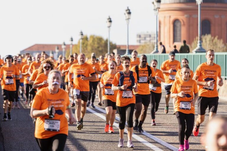 Bigote y detección: más de 1,000 participantes correrán contra el