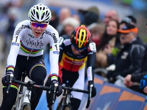 Ciclismo: "He visto a tantos médicos..." Afectada por una enfermedad