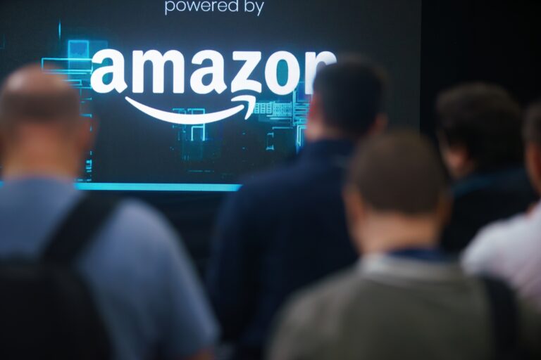Cuando el jefe de Amazon intenta justificar su carrito XXL.