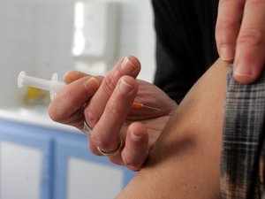 Epidemia de sarampión: tras la muerte de dos bebés, este