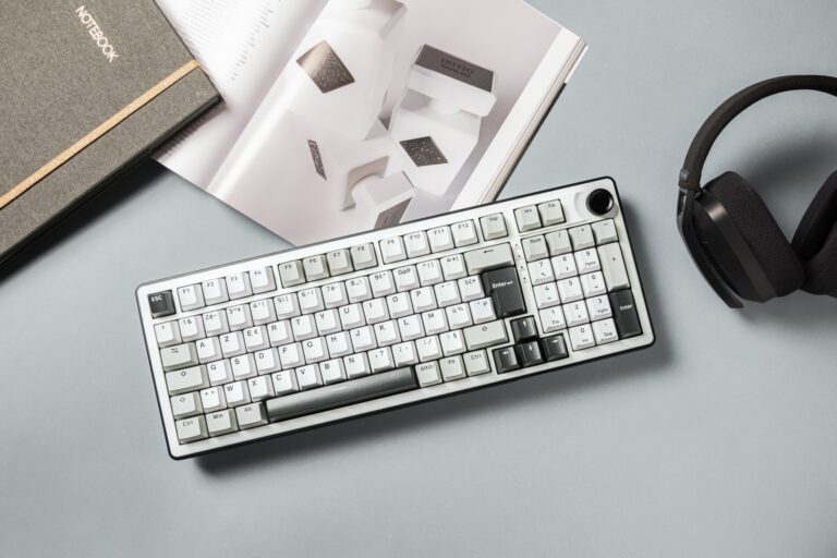 G-Lab se lanza al mercado con sus teclados mecánicos inalámbricos