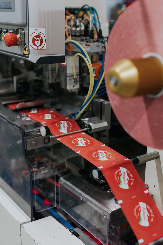 Le Babybel inicia su transición ecológica y pronto abandonará su