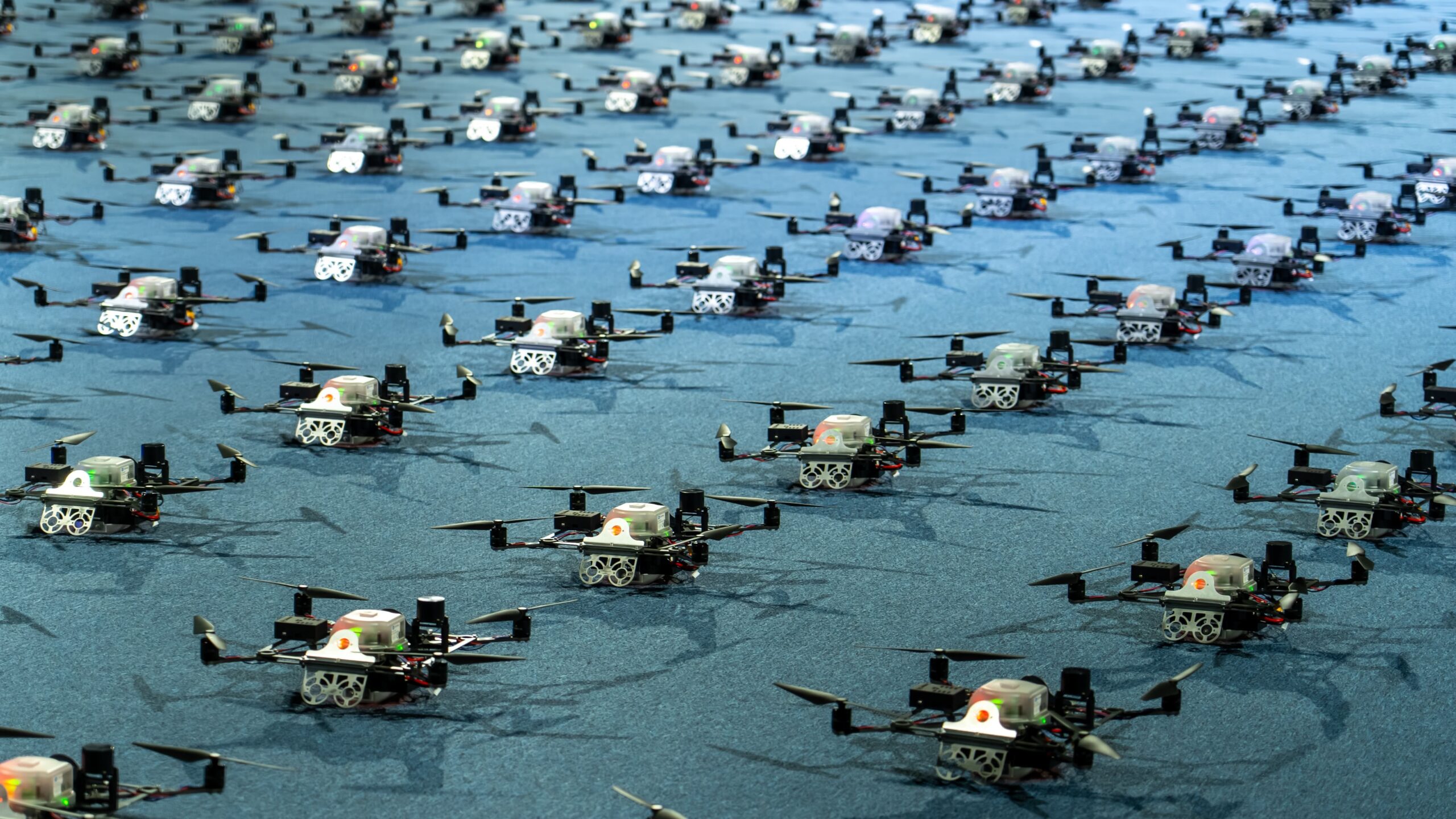 Mil drones chinos serían suficientes para neutralizar Starlink en Taiwán