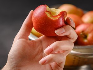 Nutrición: ¿Cuándo se recomienda consumir las frutas?