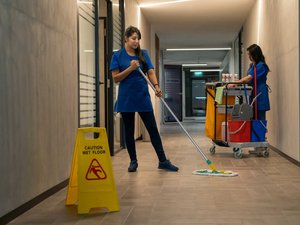 Problemas musculares, productos tóxicos… las difíciles condiciones laborales de los